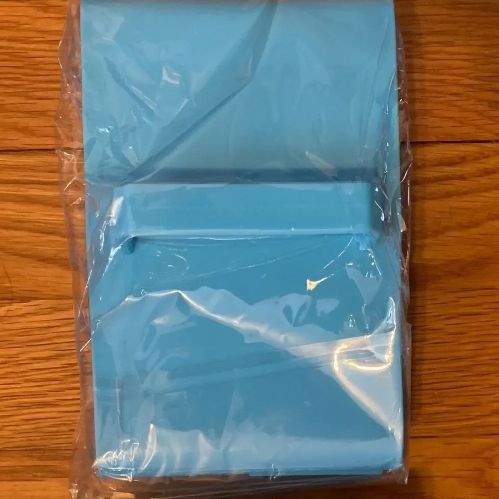 Wrapping Paper Gadget Cutter Blue - Picture 3 of 4